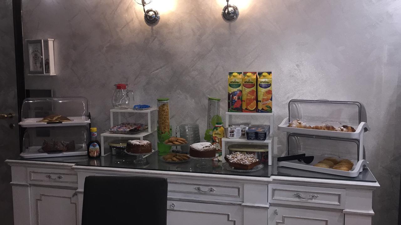 B&B Garda 4U 代森扎诺-德尔加达 外观 照片